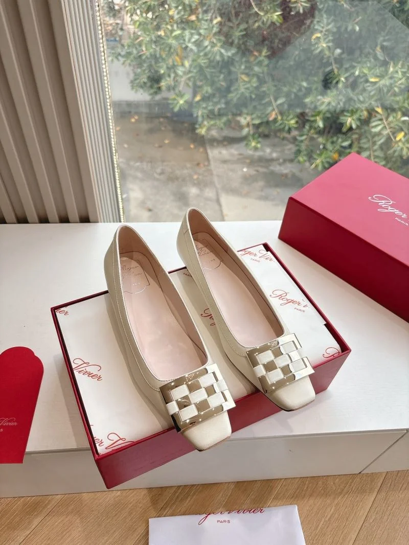 Roger Vivier Sandals SmoothTexture 9031