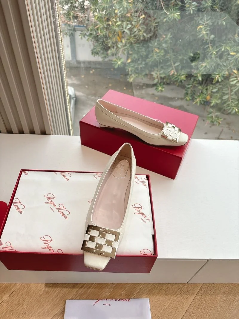 Roger Vivier Sandals SmoothTexture 9031