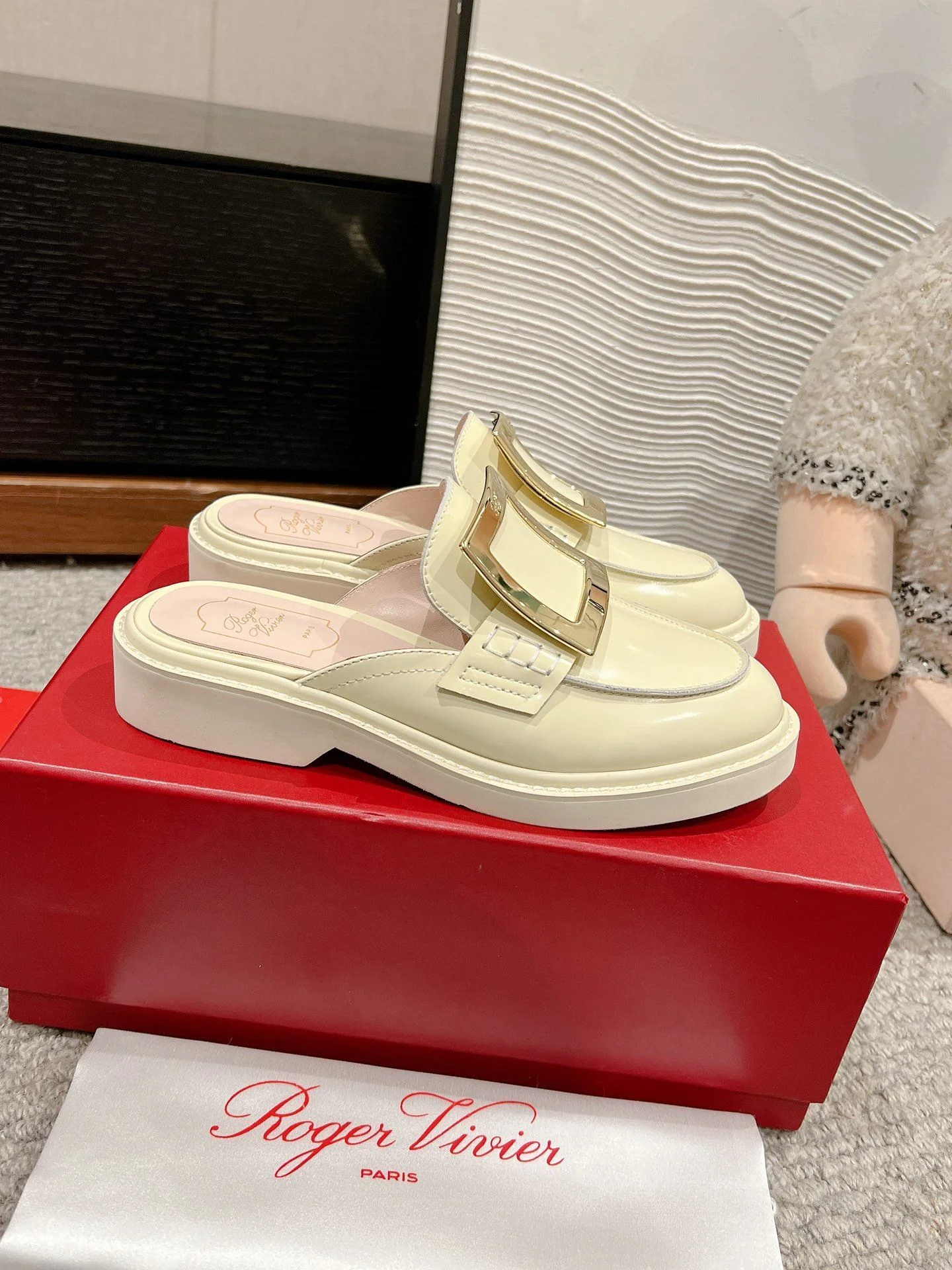 ZeroBulk Roger Vivier Sandals 5866