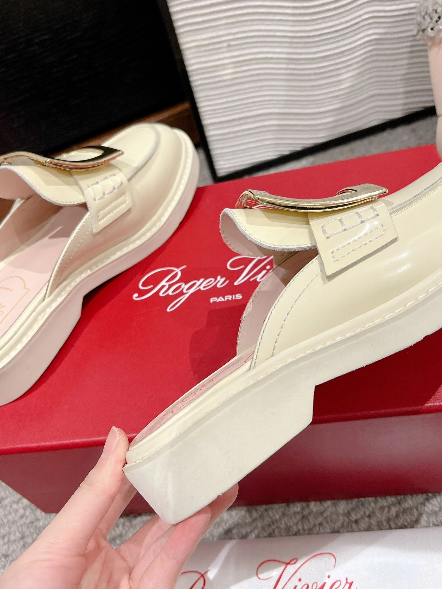 ZeroBulk Roger Vivier Sandals 5866