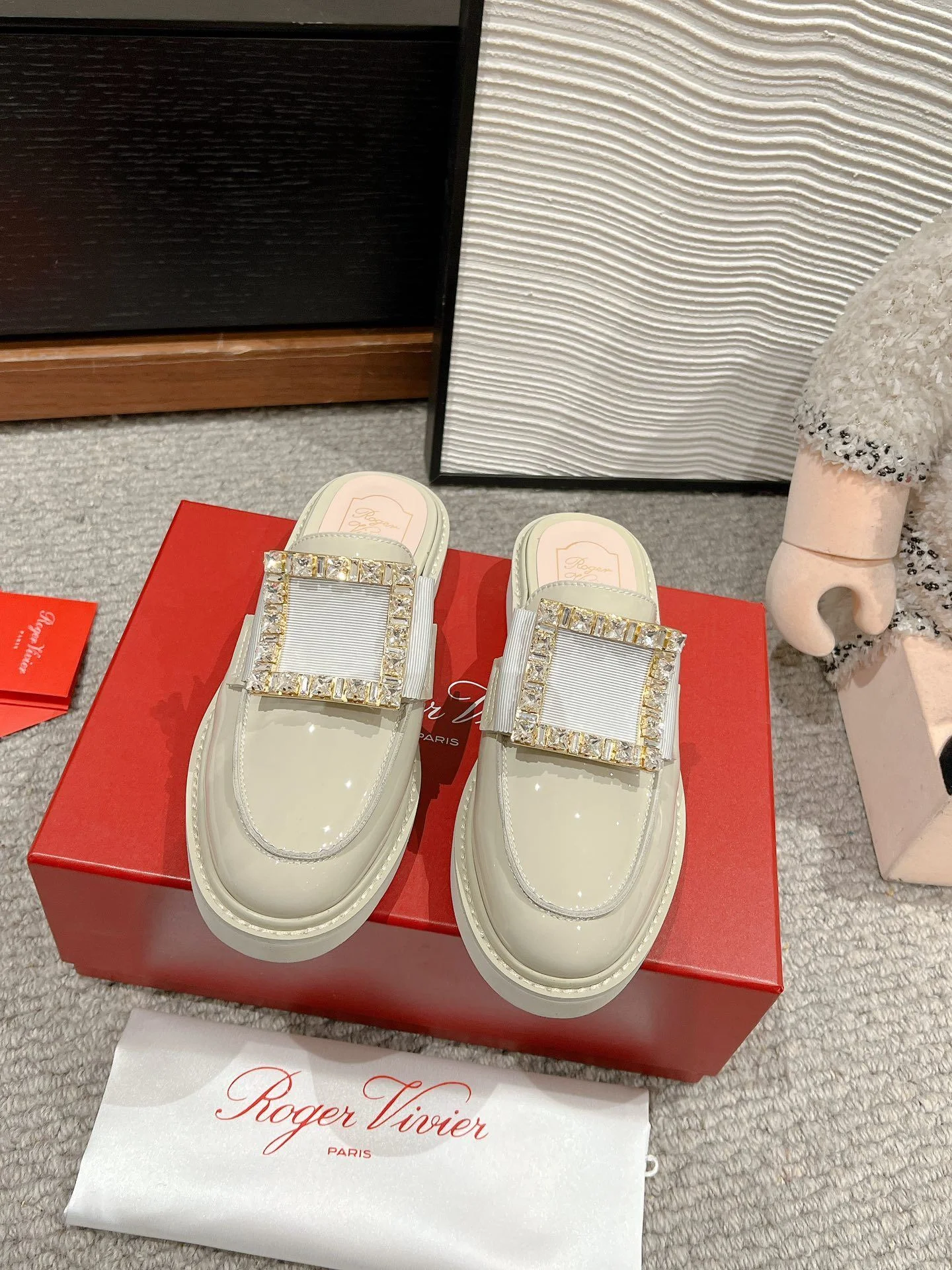 TravelReady Roger Vivier Sandals 5848