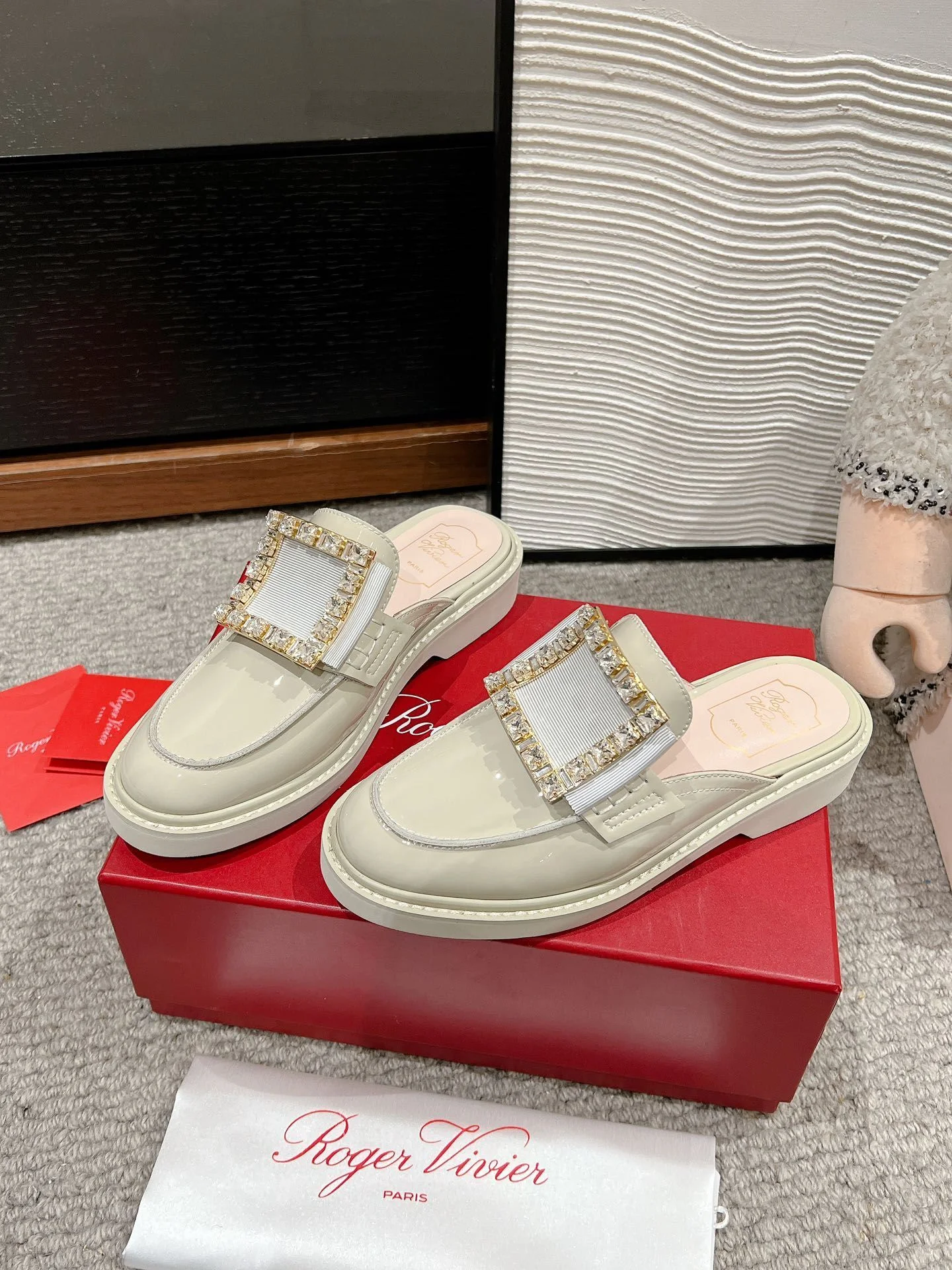 TravelReady Roger Vivier Sandals 5848