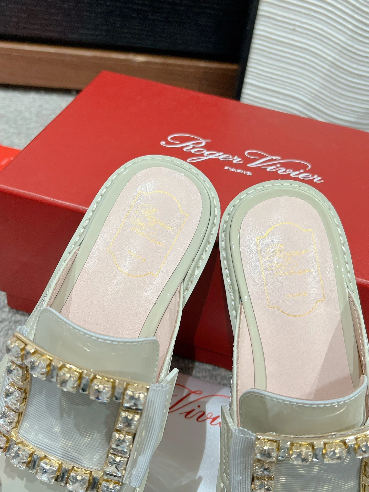 TravelReady Roger Vivier Sandals 5848