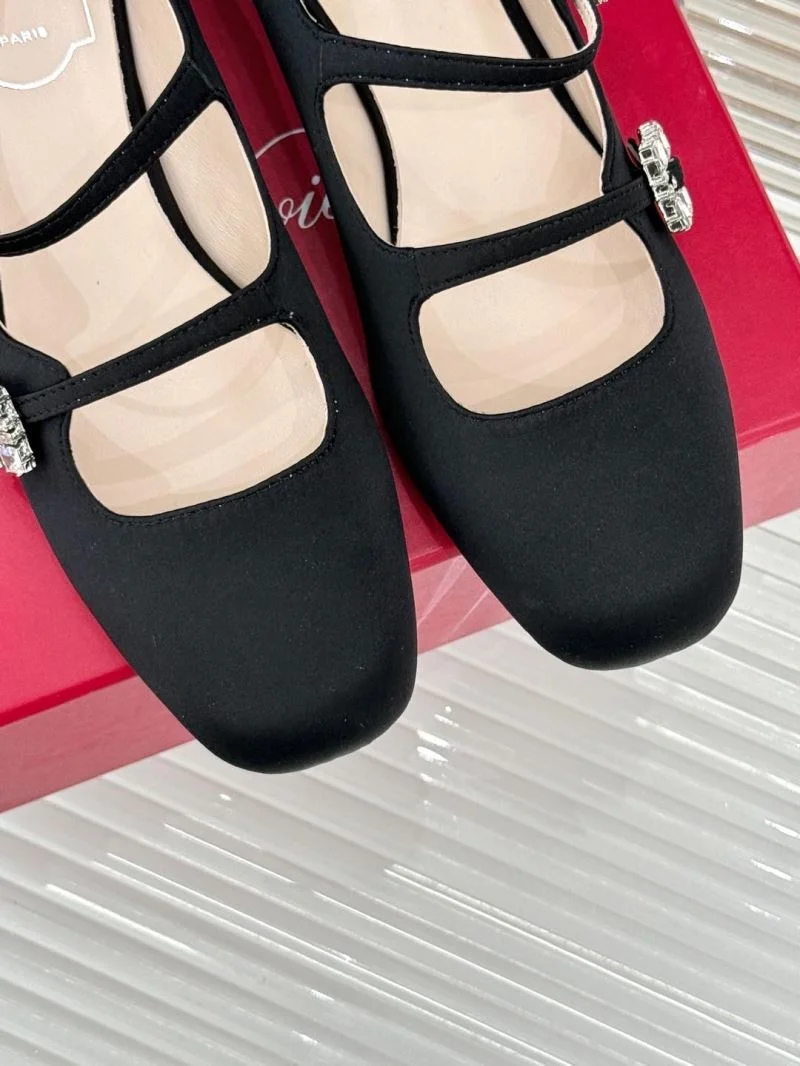 Roger Vivier Shoes Snug 7322