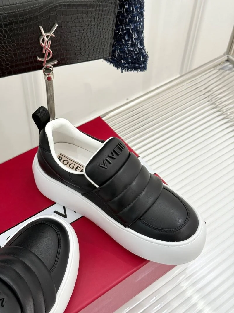 Roger Vivier Shoes Fashionable 7306