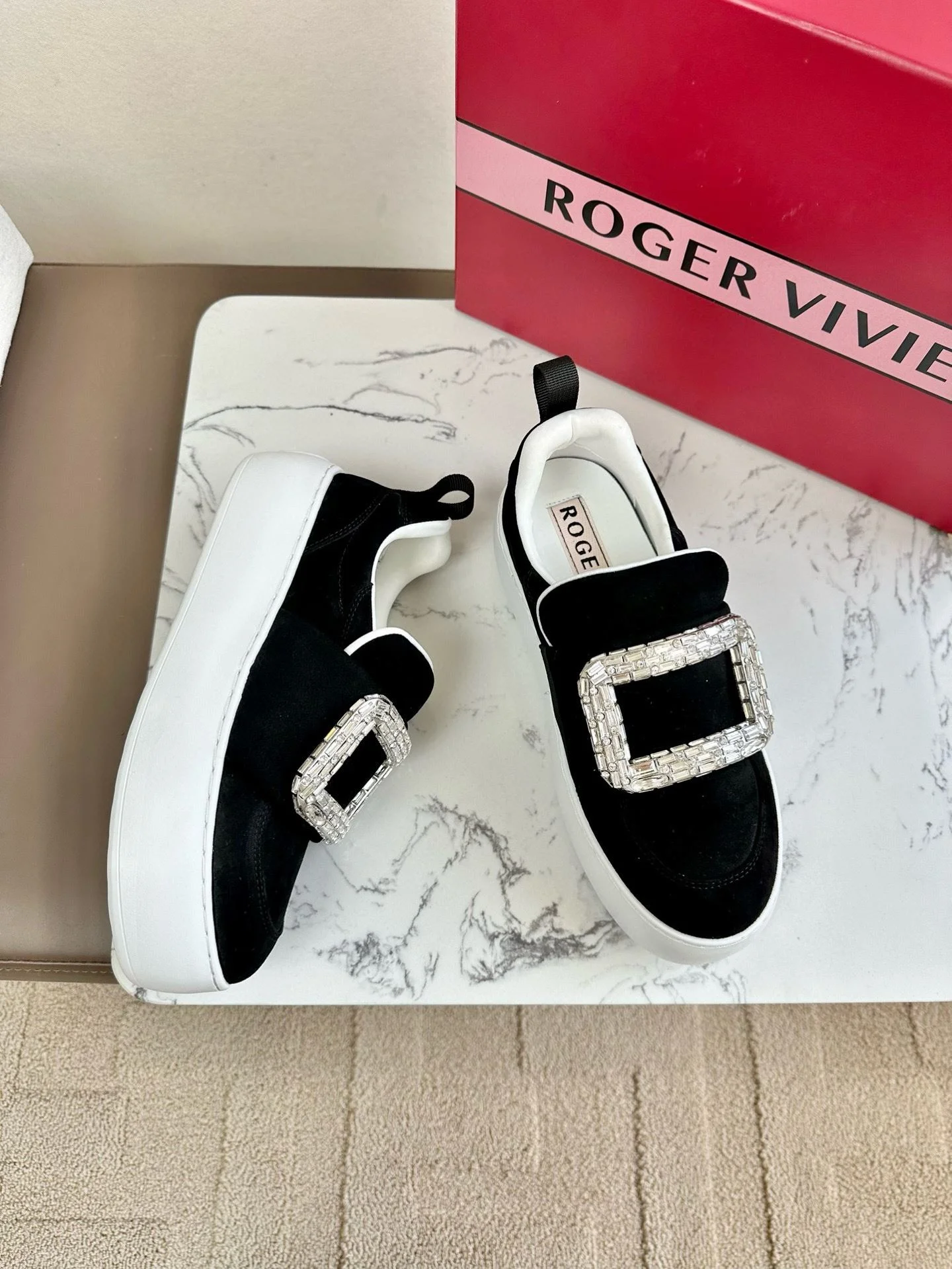 Trendy Roger Vivier Shoes 7325