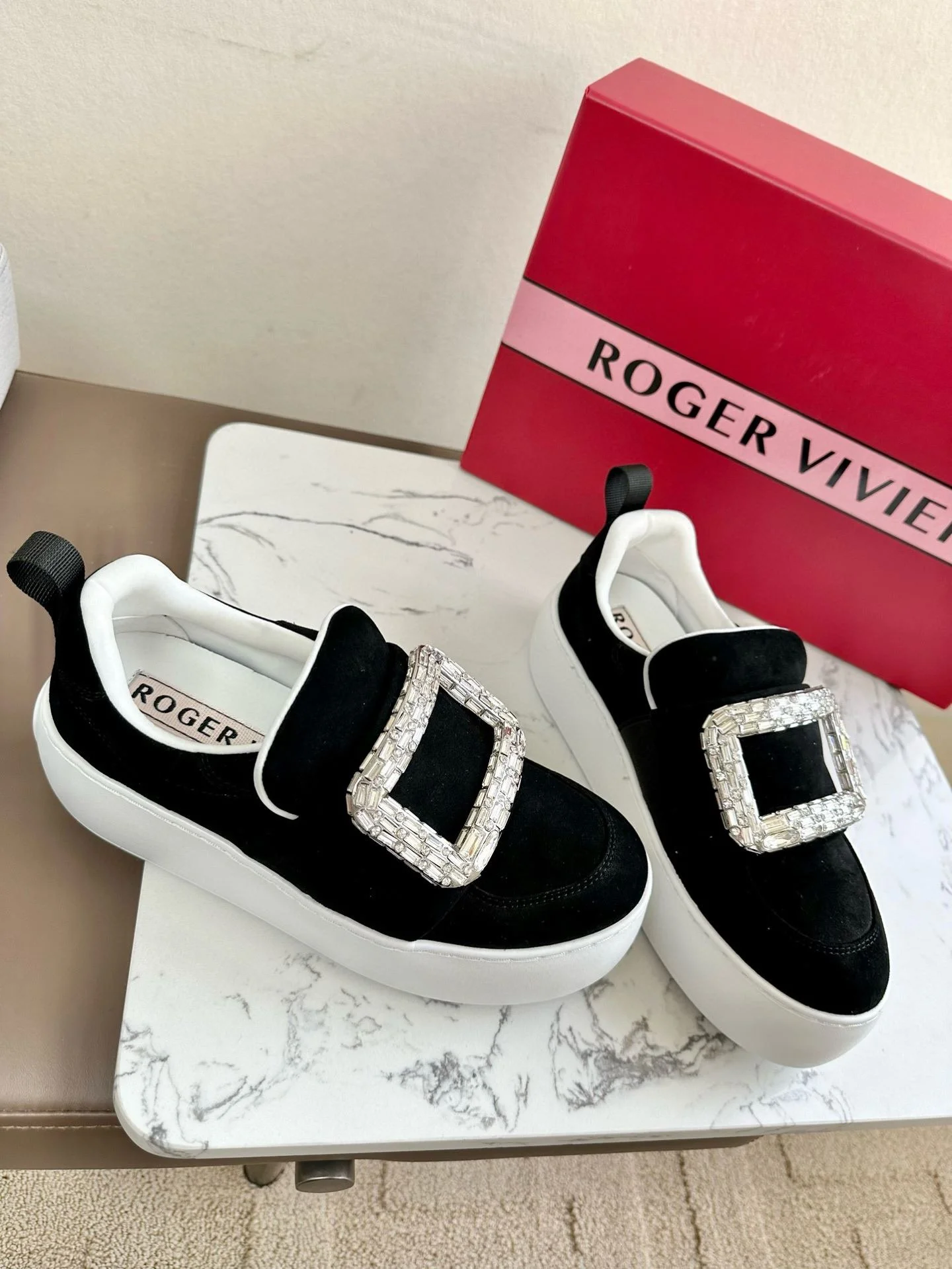 Trendy Roger Vivier Shoes 7325