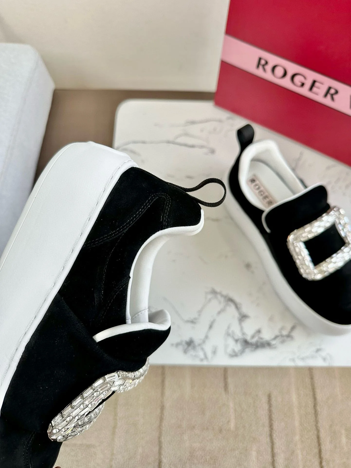 Trendy Roger Vivier Shoes 7325
