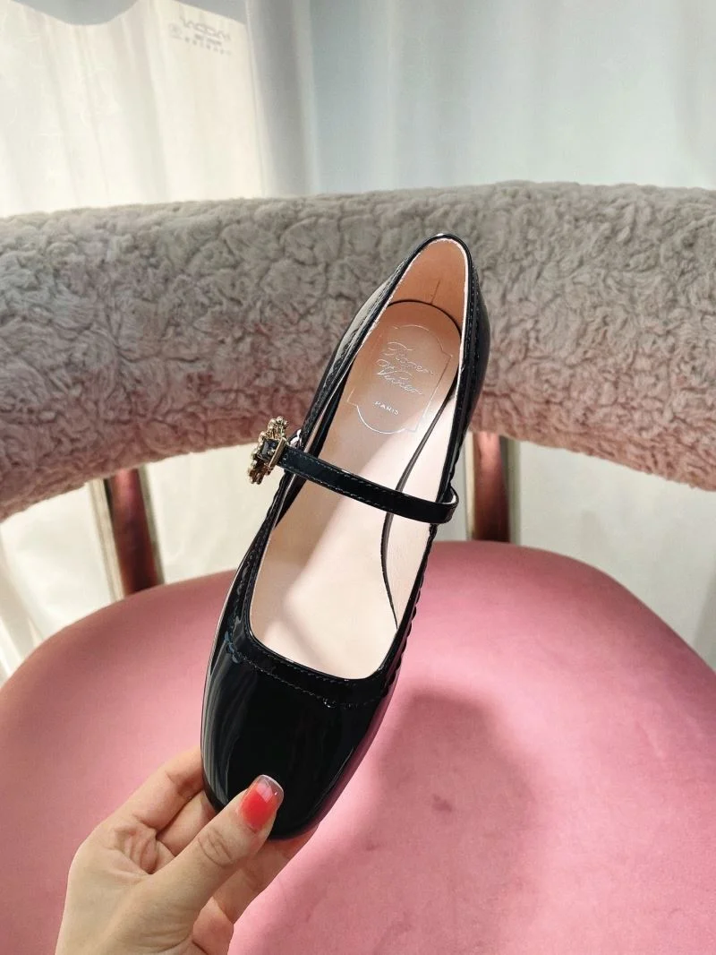 Trendy Roger Vivier Shoes 11427