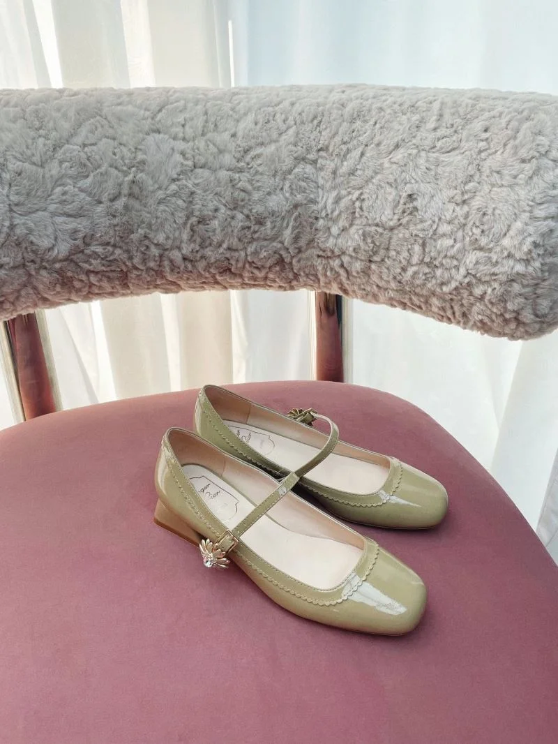 Roger Vivier Shoes Durable 11429