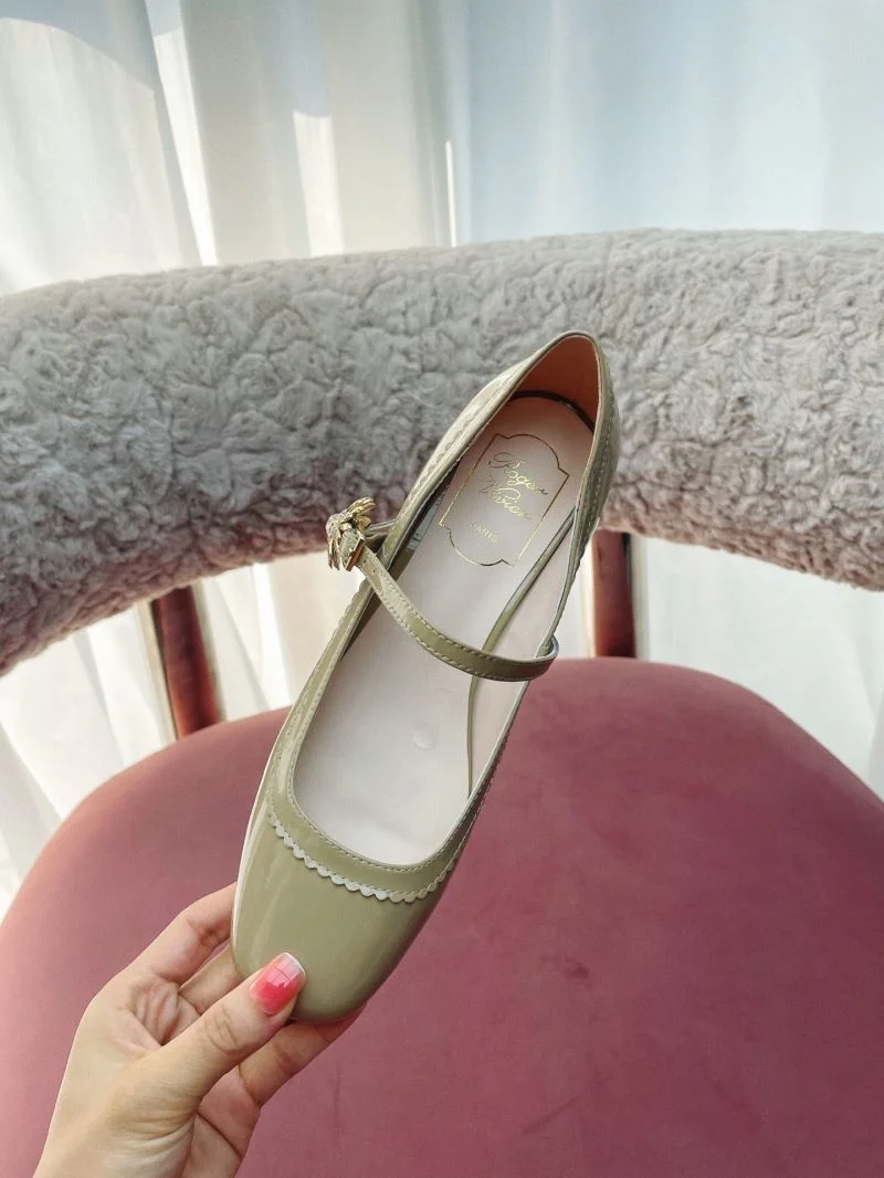 Roger Vivier Shoes Durable 11429