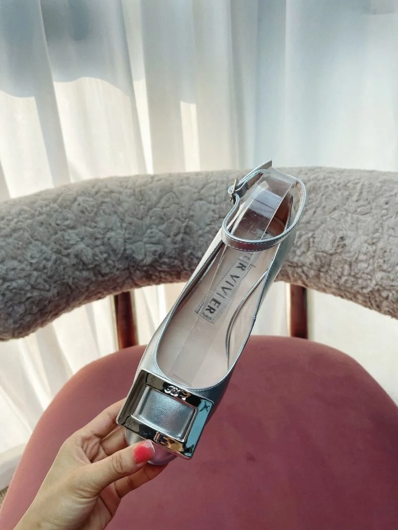 Roger Vivier Shoes Durable 11430