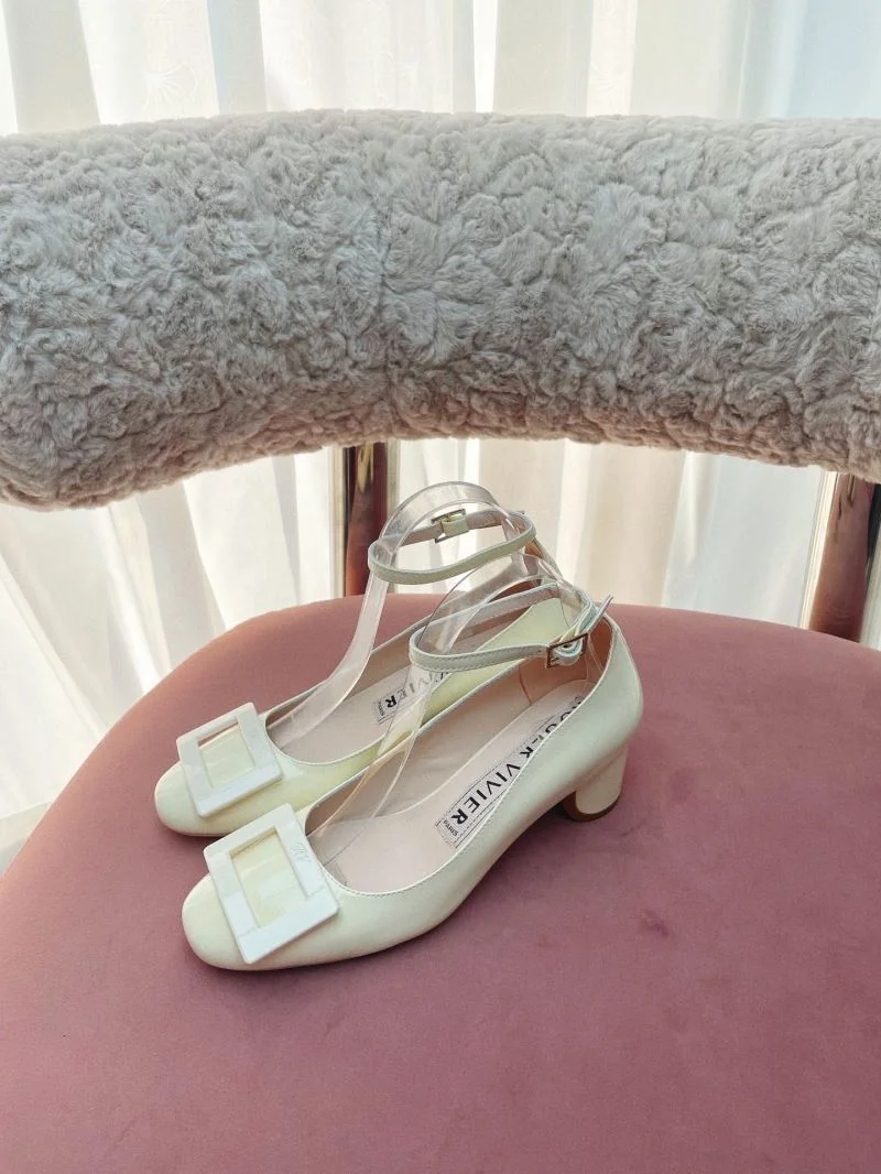 Roger Vivier Shoes Classic 11499
