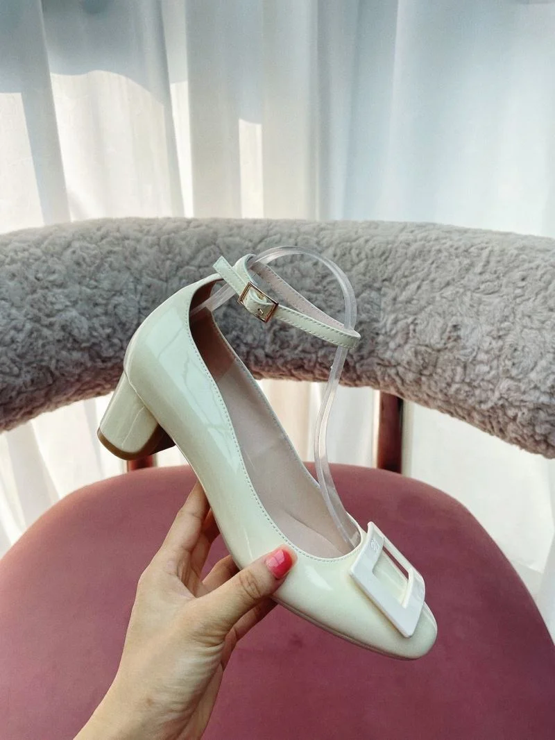 Roger Vivier Shoes Classic 11499