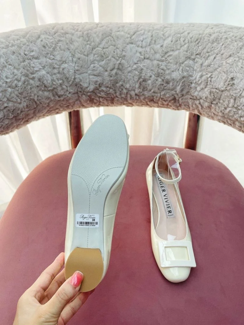 Roger Vivier Shoes Classic 11499