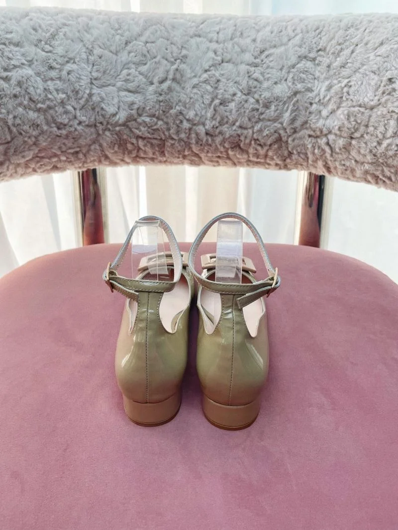 Roger Vivier Shoes Contemporary 11449