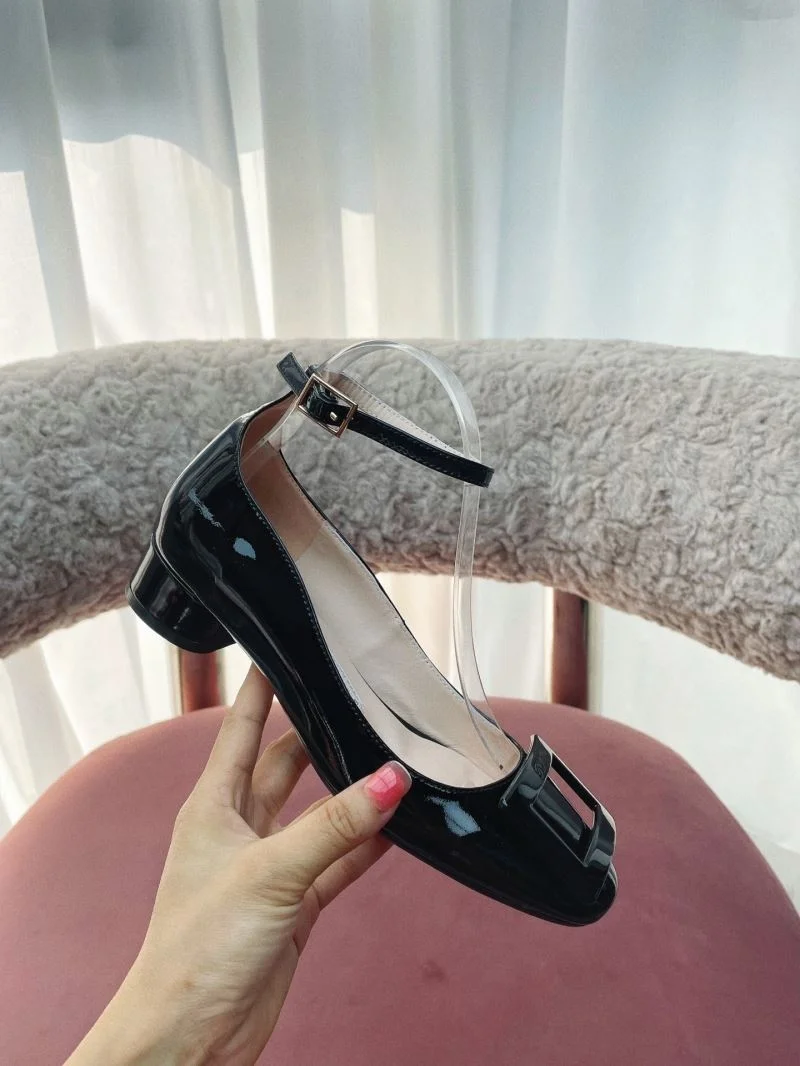 Roger Vivier Shoes TimelessDesign 11433