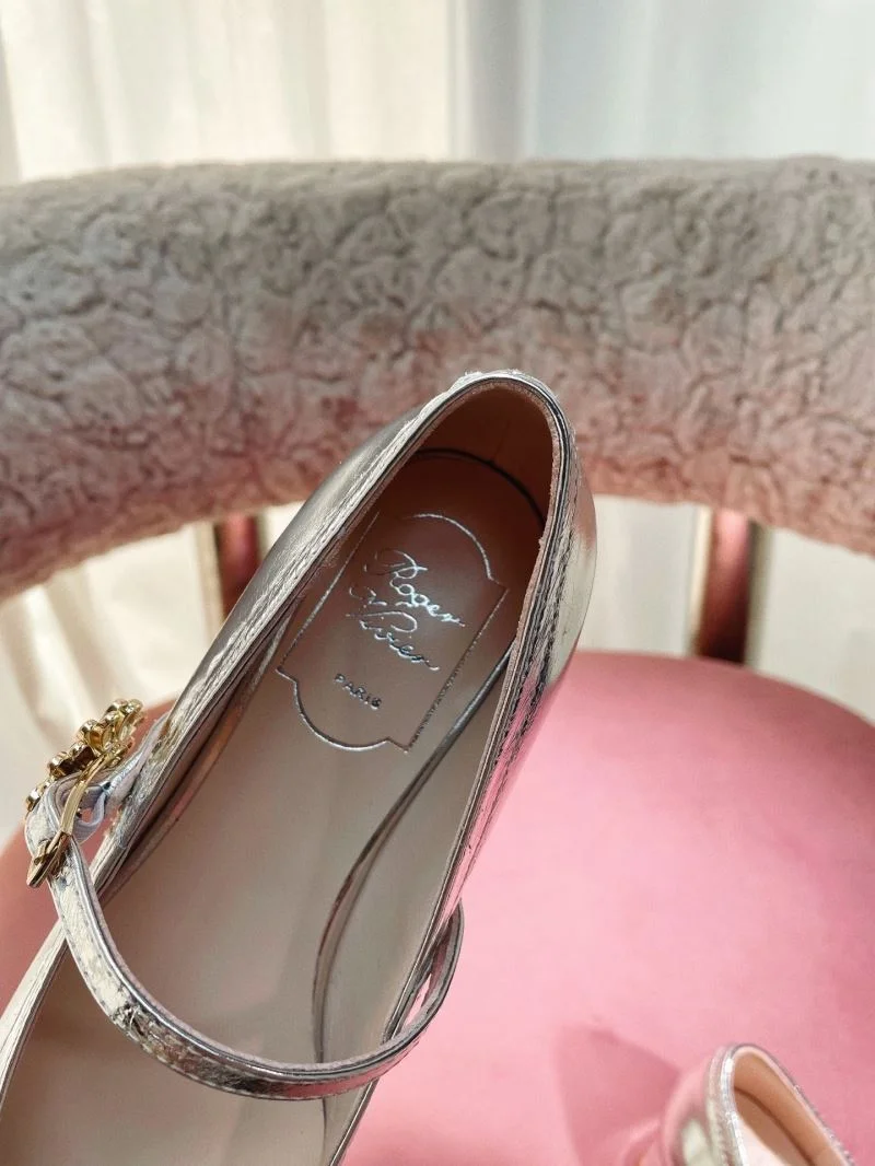 Roger Vivier Shoes WeatherProof 11417