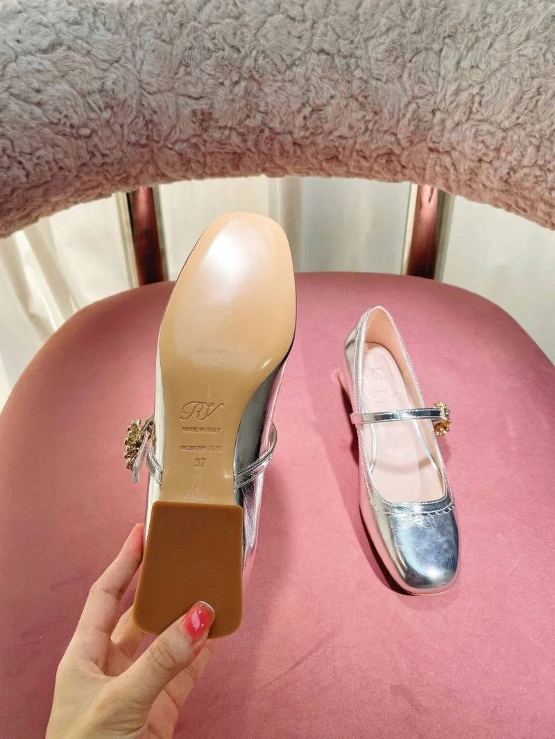 Roger Vivier Shoes WeatherProof 11417