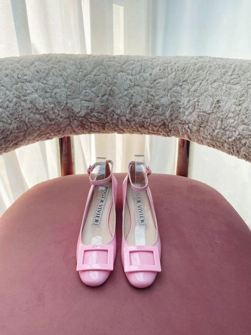 Roger Vivier Shoes Compact 11420