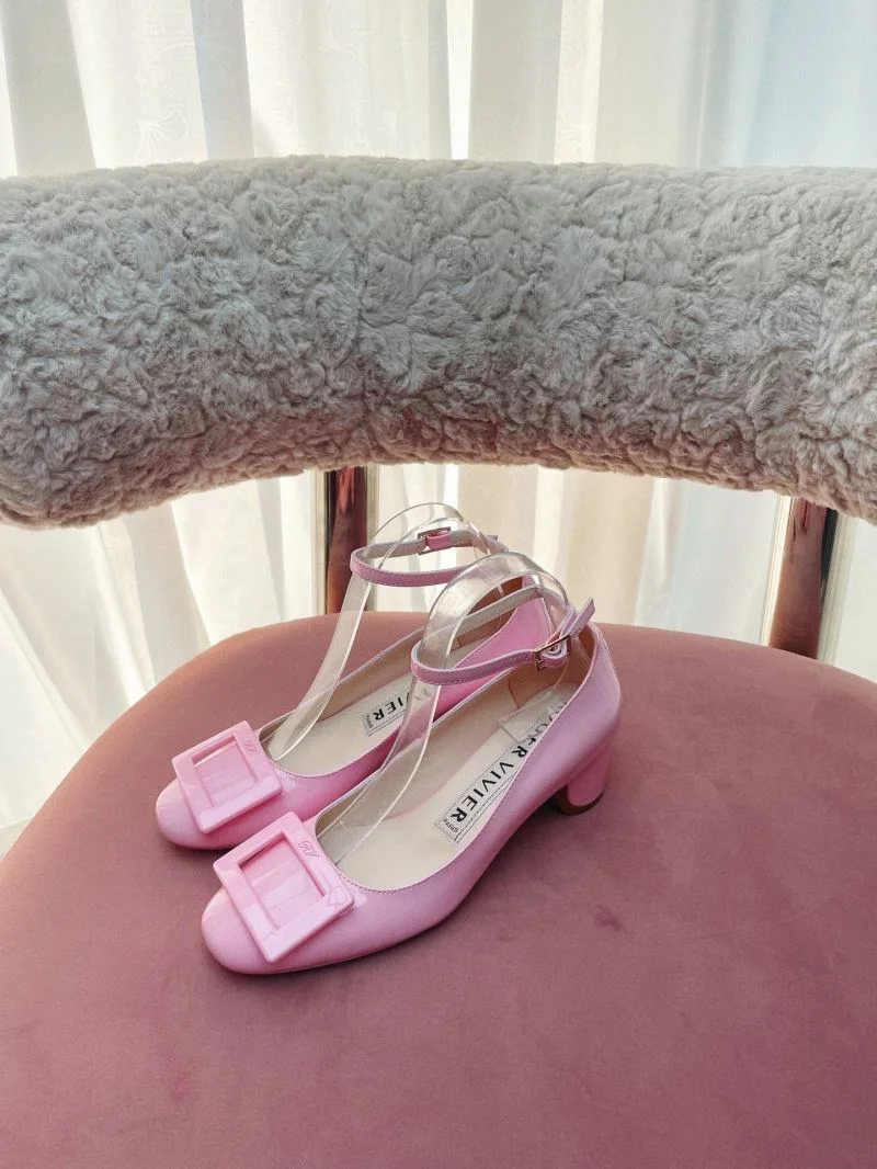 Roger Vivier Shoes Compact 11420