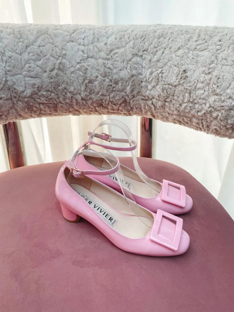 Roger Vivier Shoes Compact 11420