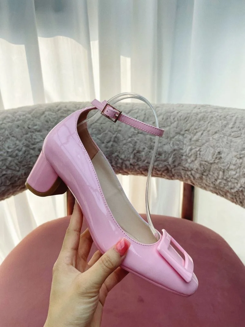 Roger Vivier Shoes Compact 11420