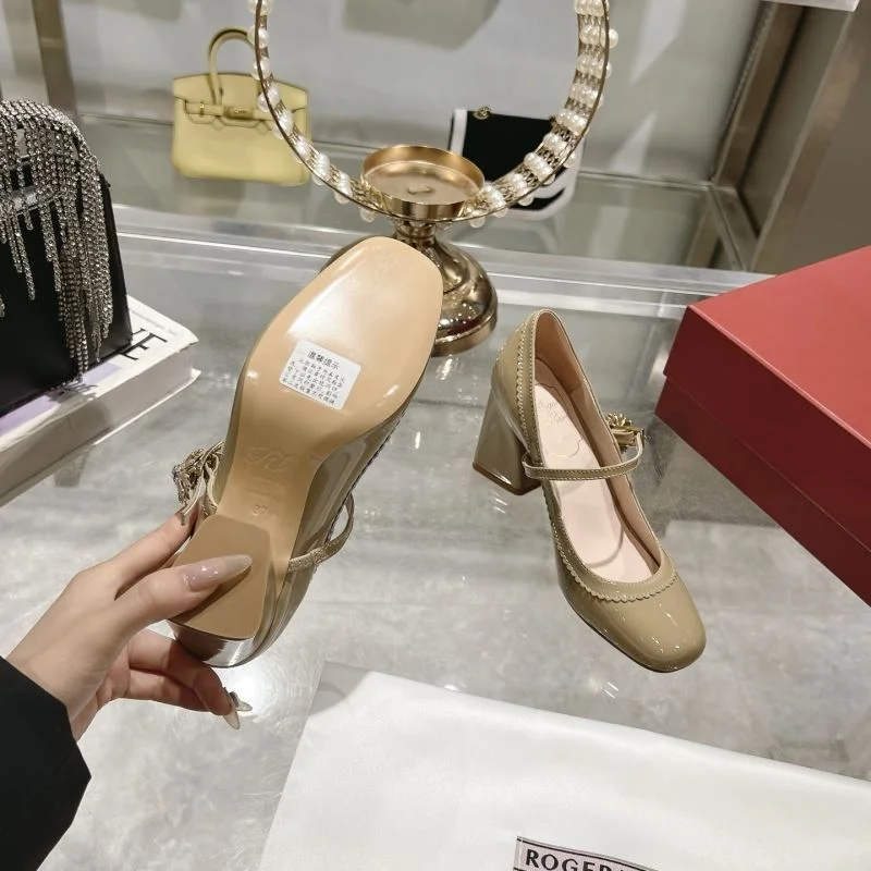 RelaxedFit Roger Vivier Shoes 11436