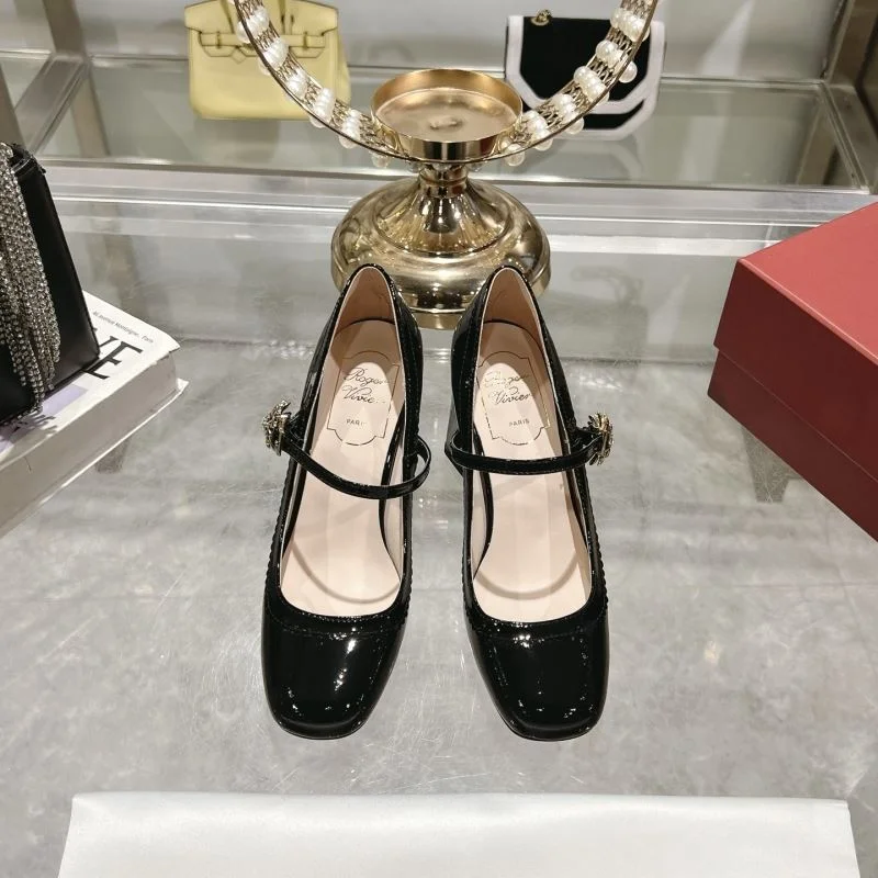 Lightweight Roger Vivier Shoes 11419