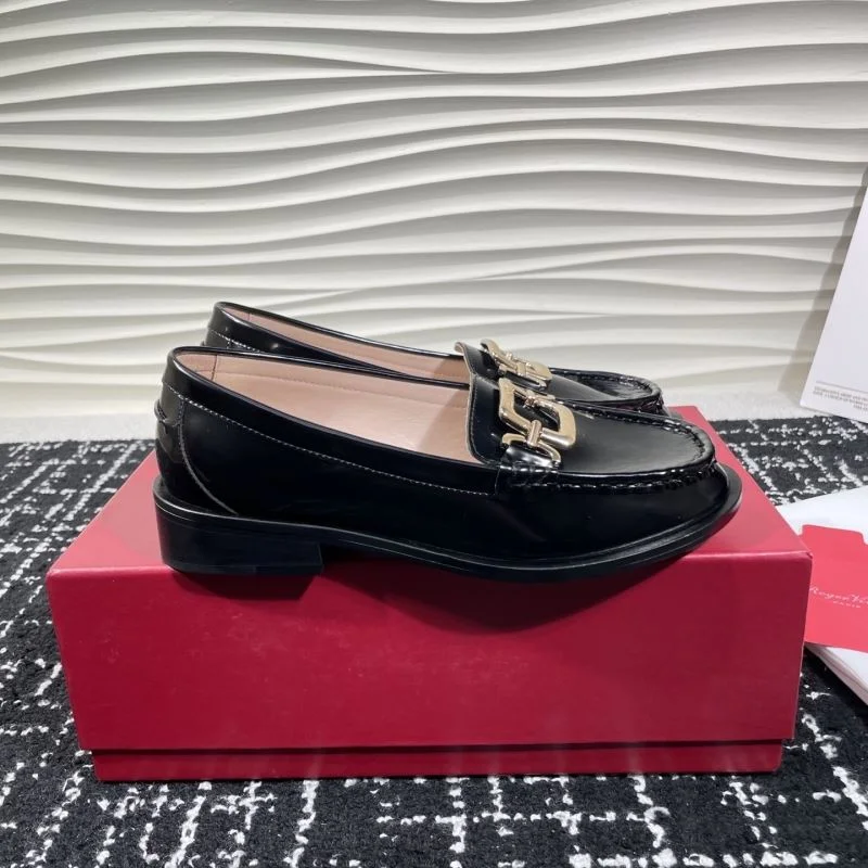 Vibrant Roger Vivier Shoes 11424