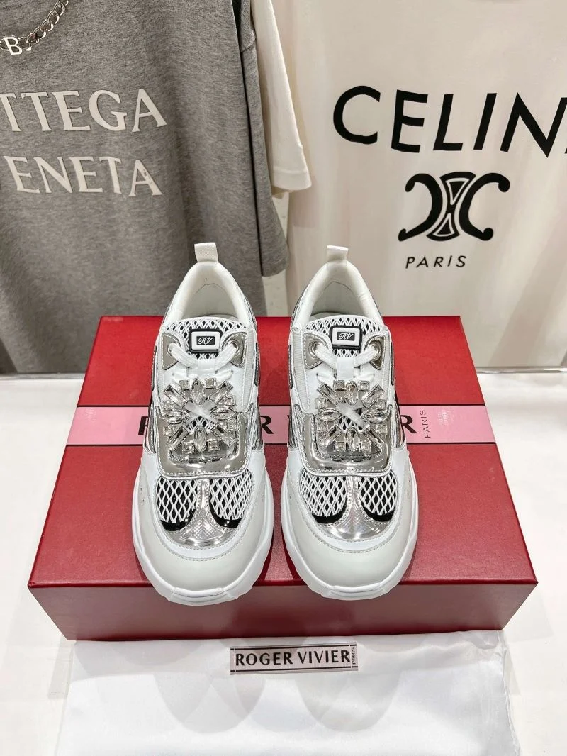 Versatile Roger Vivier Shoes 11414