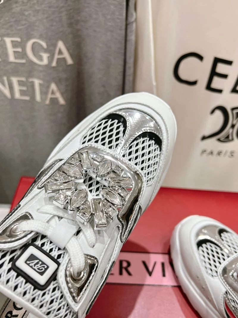 Versatile Roger Vivier Shoes 11414