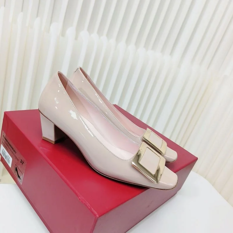 Roger Vivier Shoes Sporty 11400