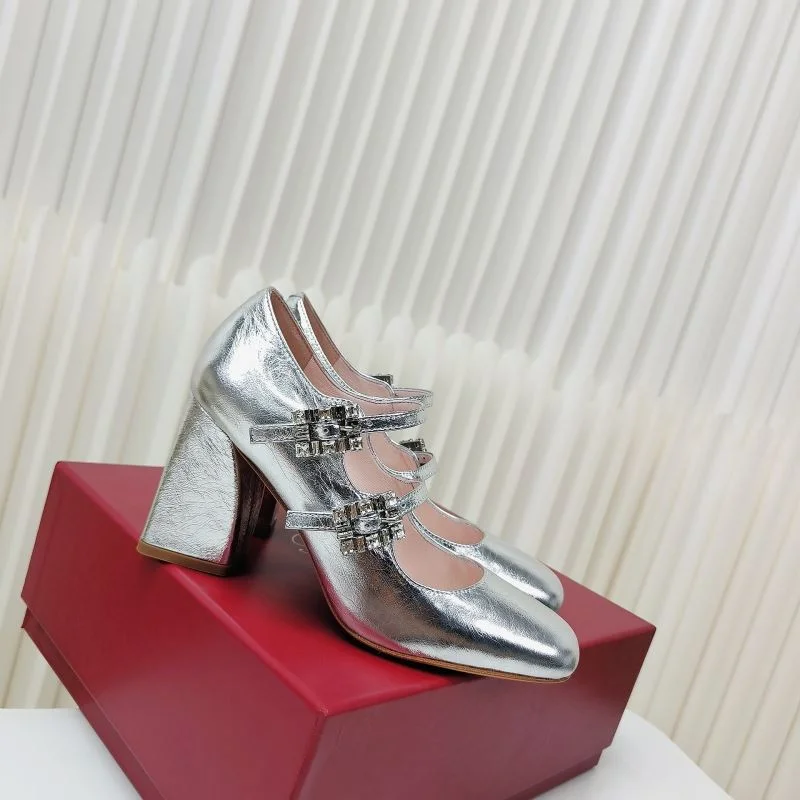 StreetReady Roger Vivier Shoes 11388