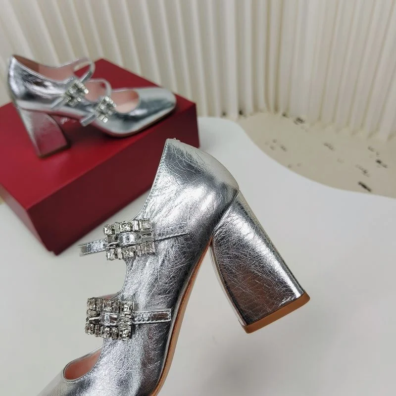 StreetReady Roger Vivier Shoes 11388