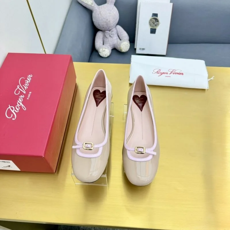 Lightweight Roger Vivier Shoes 11385