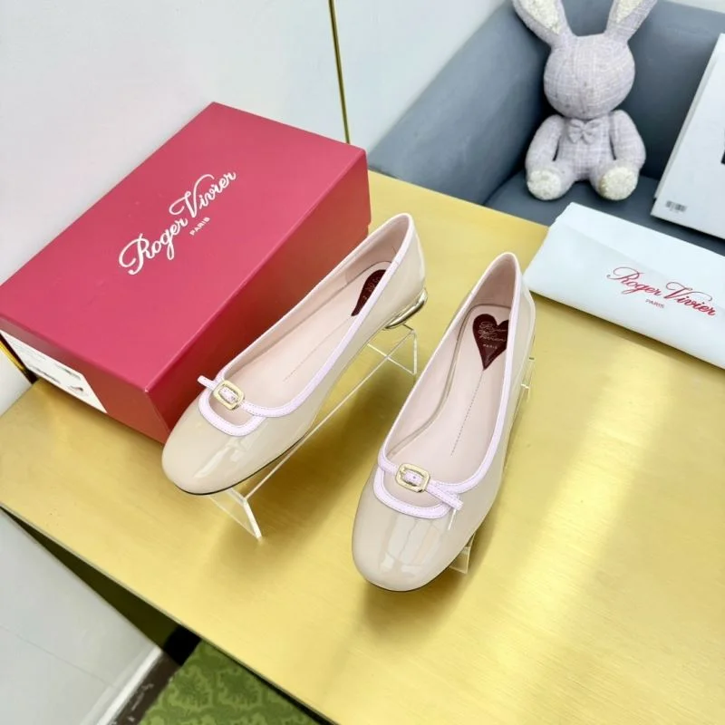 Lightweight Roger Vivier Shoes 11385