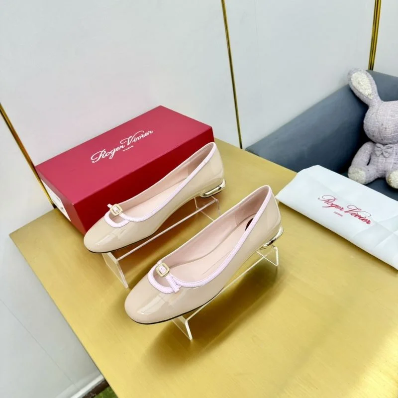 Lightweight Roger Vivier Shoes 11385