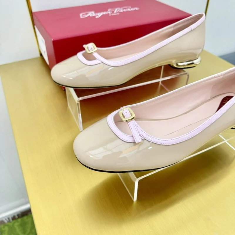 Lightweight Roger Vivier Shoes 11385