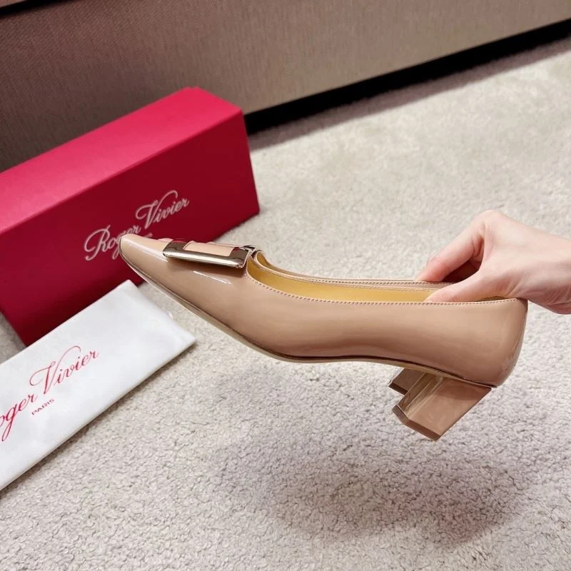 Roger Vivier Shoes Refined 11380