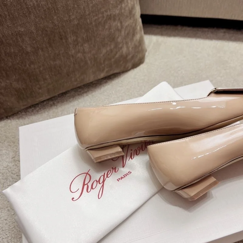 Roger Vivier Shoes Refined 11380