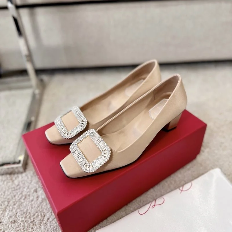 Elegant Roger Vivier Shoes 11402