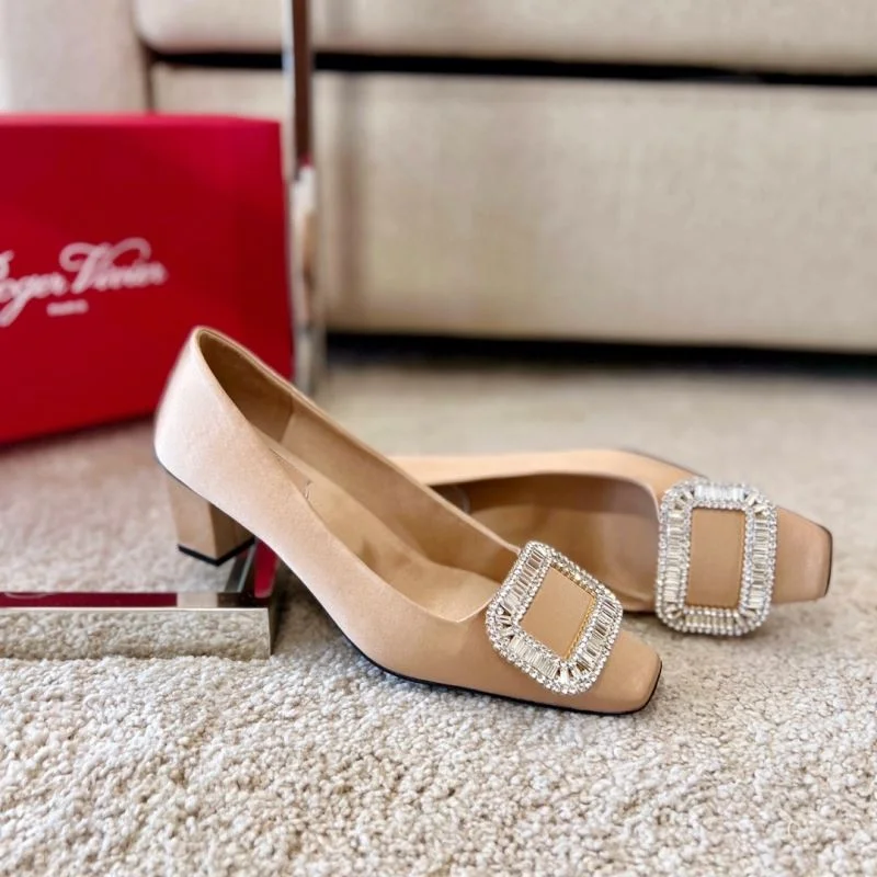 Elegant Roger Vivier Shoes 11402