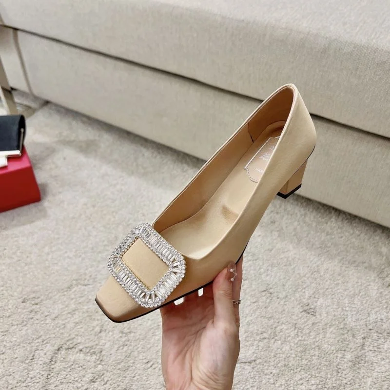 Elegant Roger Vivier Shoes 11402