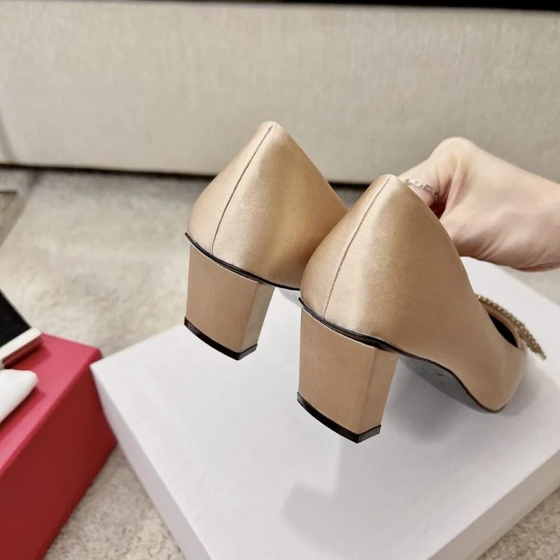 Elegant Roger Vivier Shoes 11402