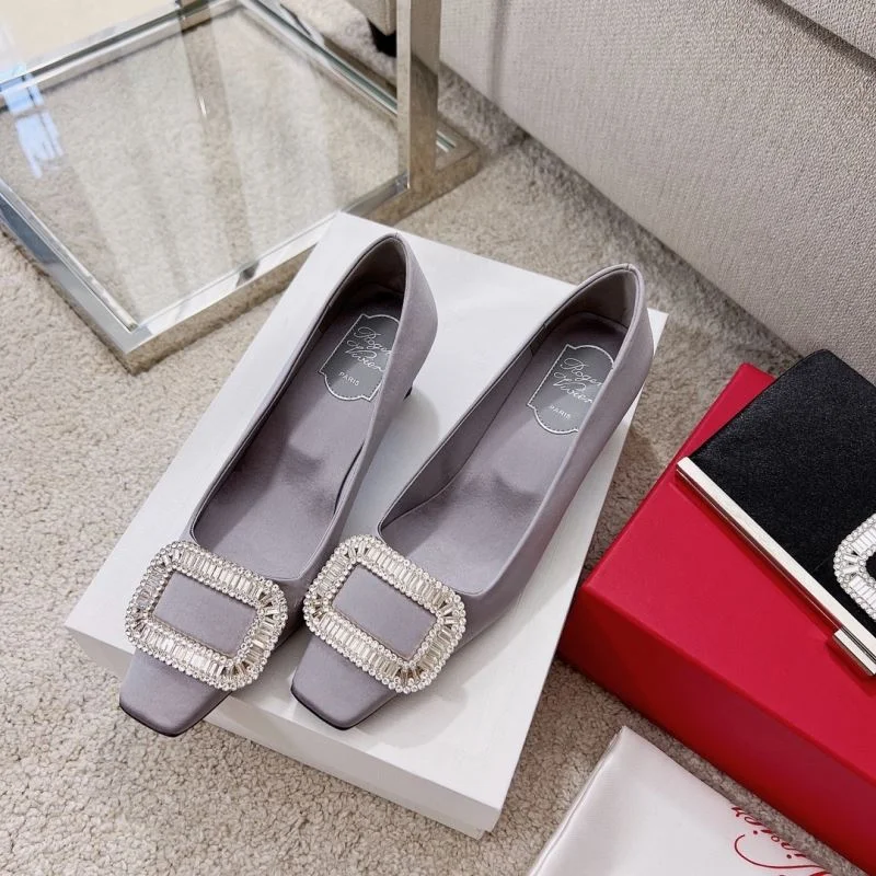 Minimalist Roger Vivier Shoes 11378