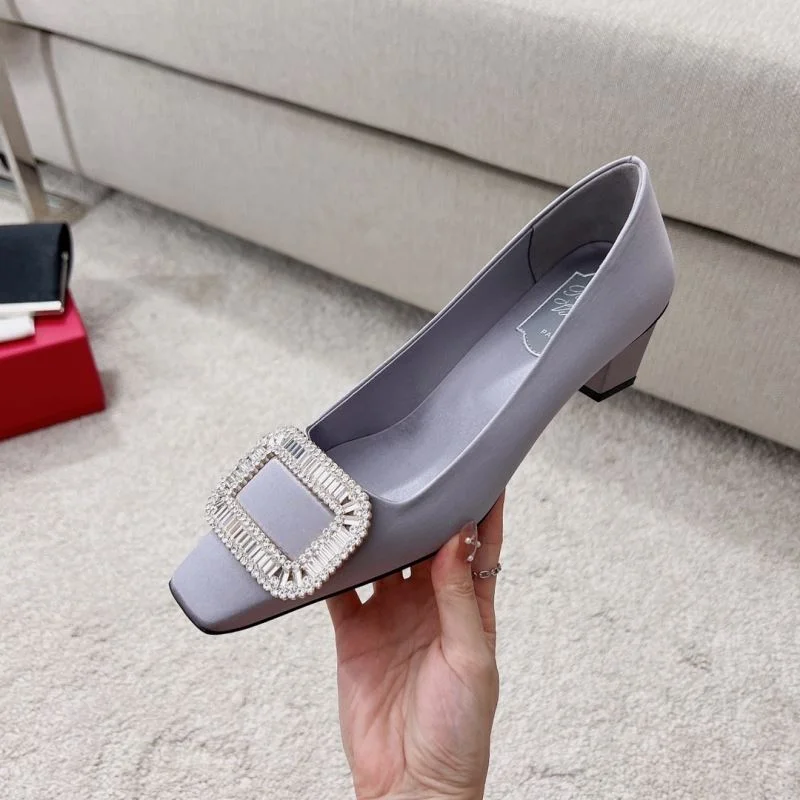 Minimalist Roger Vivier Shoes 11378