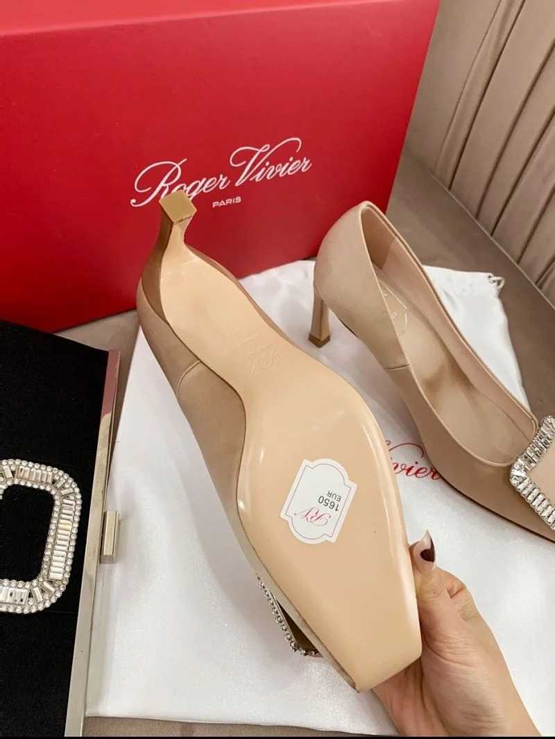 Comfortable Roger Vivier Shoes 11363