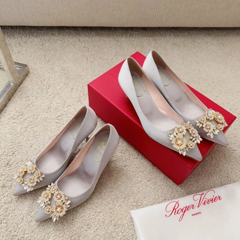 Roger Vivier Shoes Lightweight 11359