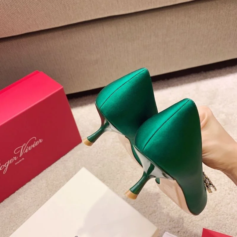Functional Roger Vivier Shoes 11344